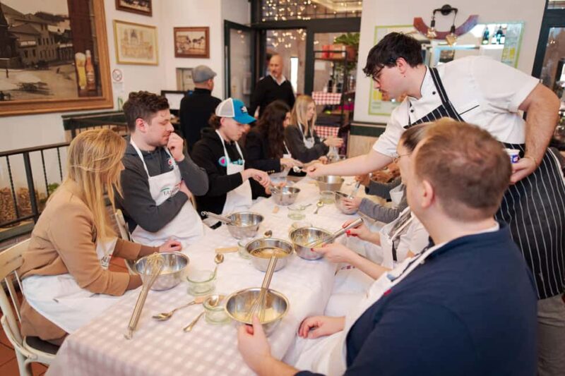 Rome: Pizza Cooking Class in Piazza Navona with Drinks - Tasting Delicious Bruschetta and Your Own Pizza Creation