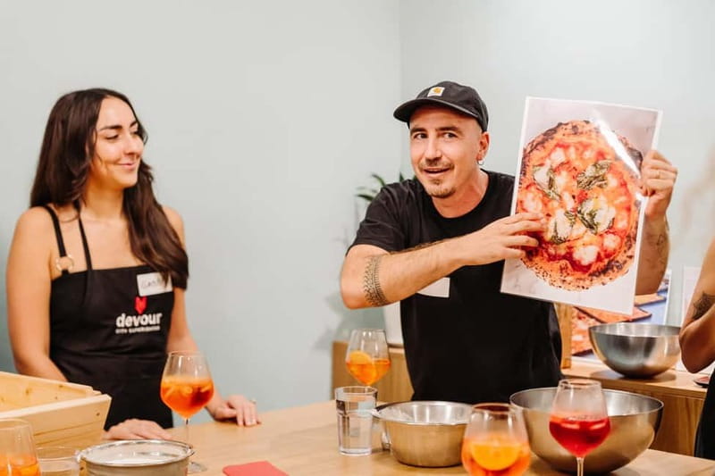 Rome: Pizza & Spritz Making Class with Dinner & Drinks - Unlimited Drinks & Lively Atmosphere