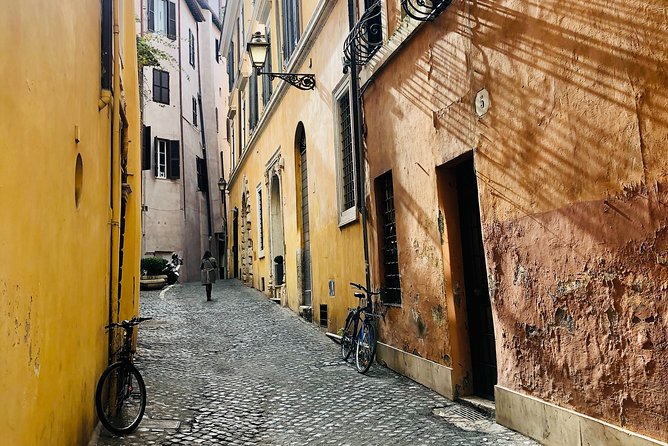 Rome: Private City Tour in the Places of the Tosca - Discovering Piazza Navona: Rome’s Artistic Heart