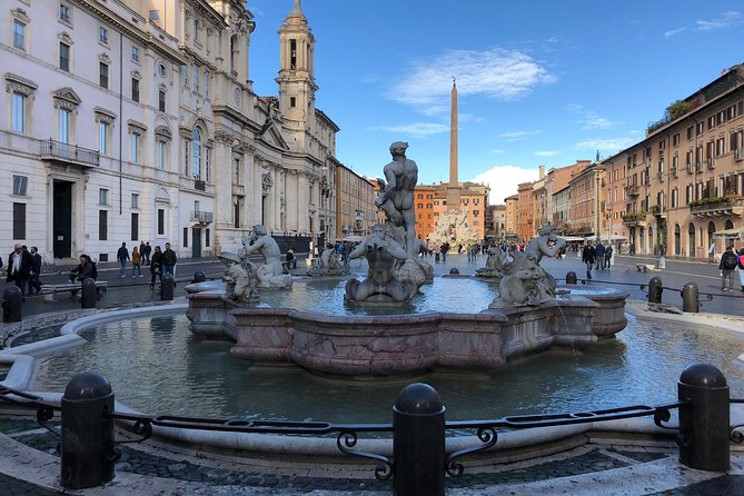 Rome private guided tour with Mercedes van or Golf Cart (3/5hrs) - Strolling Through Piazza Navona and the Roman Ruins