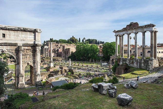 Rome, Private Photography Guided Tour - Capture Iconic Sights - Exploring Rome’s Iconic Ancient Landmarks