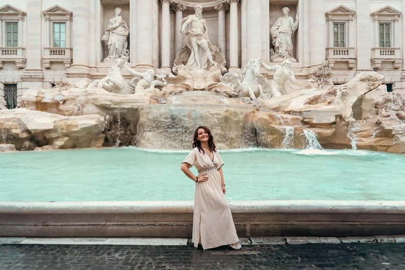Rome: Private photoshoot at the Trevi Fountain Golden Hour - Key Points