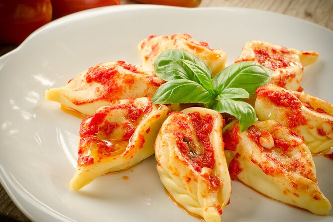 Rome Private tour of Colosseum & Vatican Museums All Included - Iconic Photo Ops at the Trevi Fountain and Spanish Steps