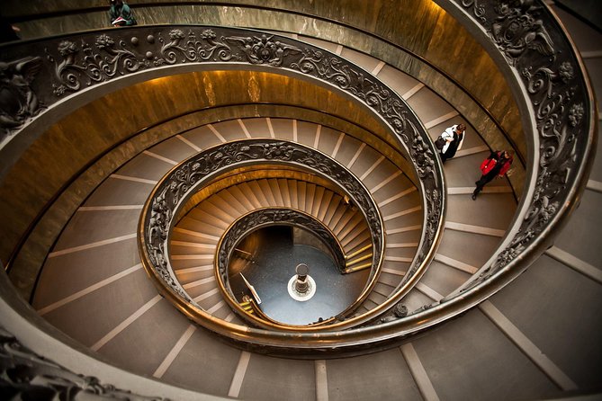 Rome Private Tour with Official Tour Guide for the Vatican Museum - Key Points