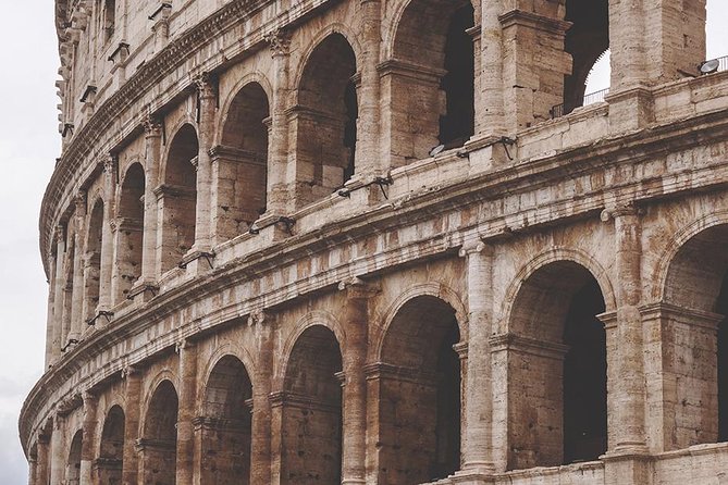 Rome Private Transfer to or from Fiumicino Airport - Cost-Effective and Stress-Free Travel Option