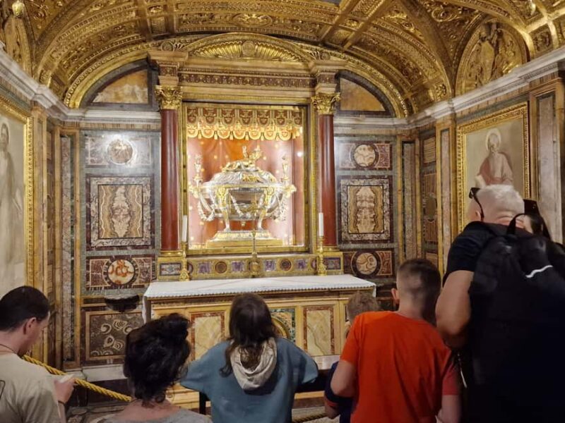 Rome: Relics from the Passion of the Christ Walking Tour - The Basilica of Santa Prassede and the Stone Pillar of Jesus