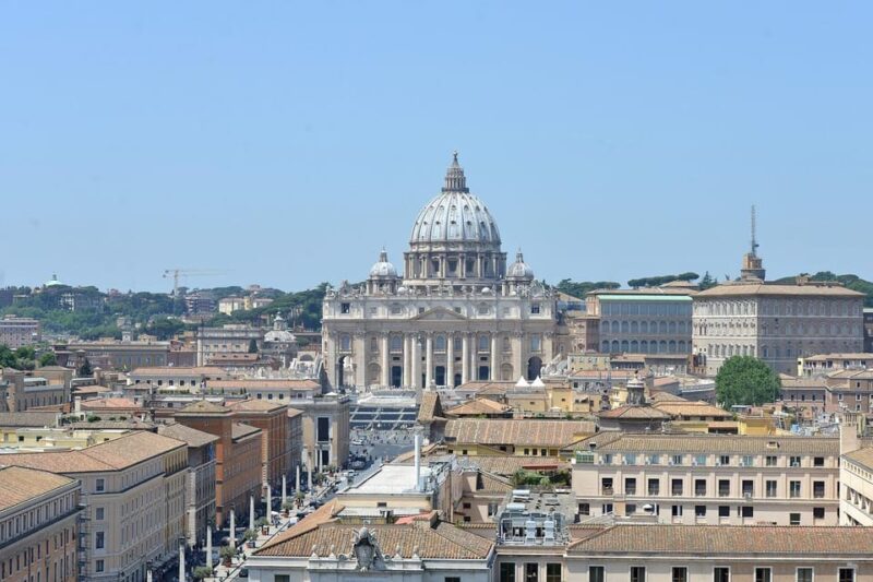 Rome: Saint Peter's Basilica Tour - Inside St. Peters Basilica: Art, Architecture, and UNESCO Treasures