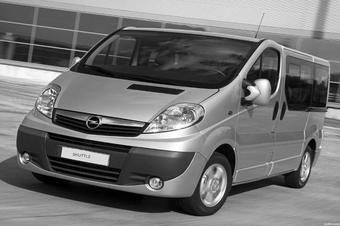 Rome Shuttle Day Transfer: City Center to Fiumicino Airport - Efficient and Convenient Rome to Fiumicino Airport Transfer at an Affordable Price