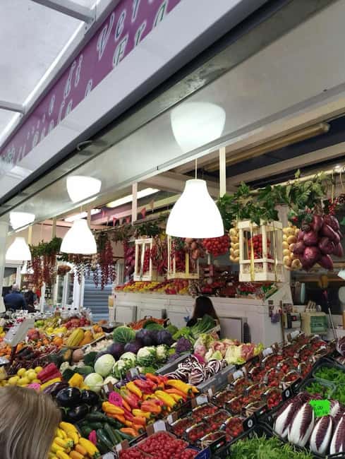 Rome: Sip & Savor Authentic Italian Wines in Trastevere - Tasting Rare Italian Wines in a Historic Enoteca