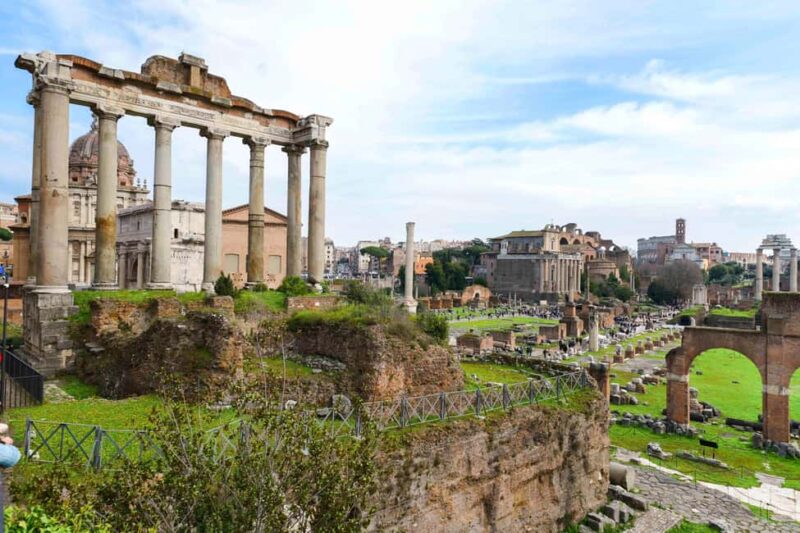 Rome: Small Group (12 pax) Colosseum, Forum & Palatine Tour - Starting at the Colosseum with VIP Access