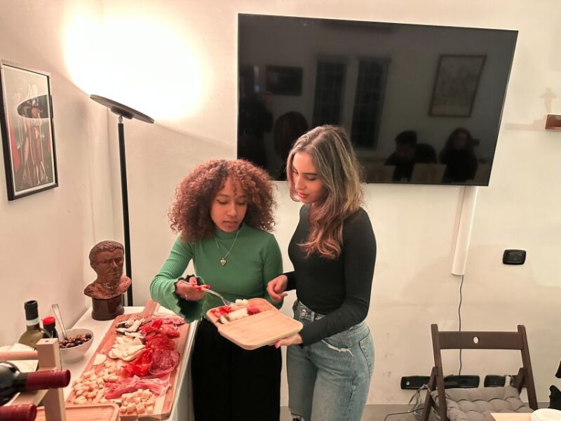 Rome: Small-Group Art Class with Wine - Painting Iconic Roman Landscapes with a Local Instructor