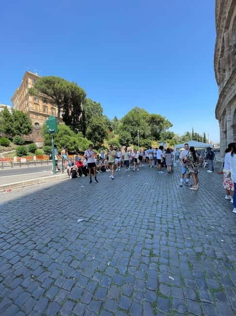 Rome: Special Colosseum Tour with access to Gladiator's Gate - Visiting the Roman Forum and Palatine Hill