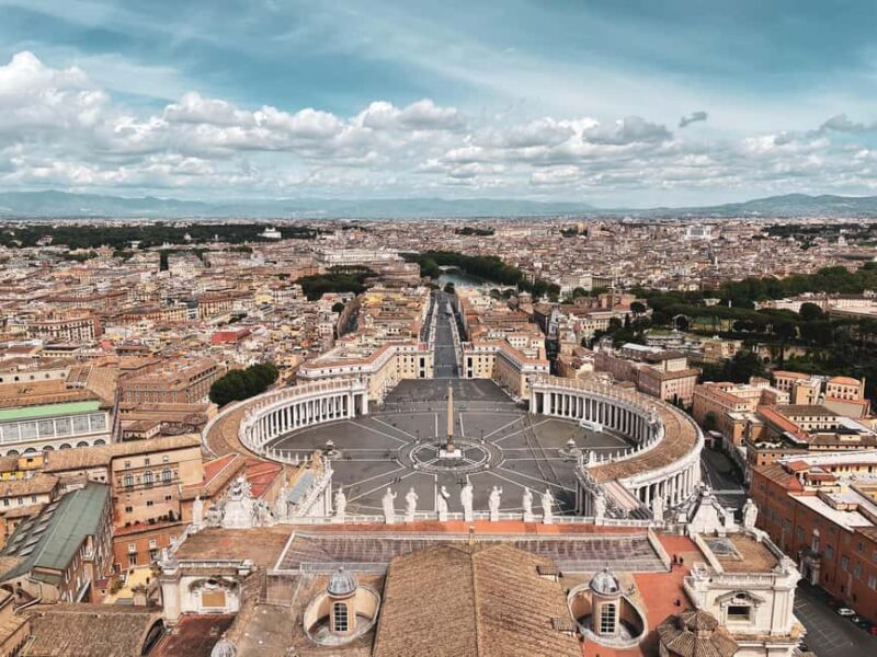 Rome: St. Peter's Basilica, Dome and Papal tombs guided tour - Discovering the Basilica and Square on a Guided Tour