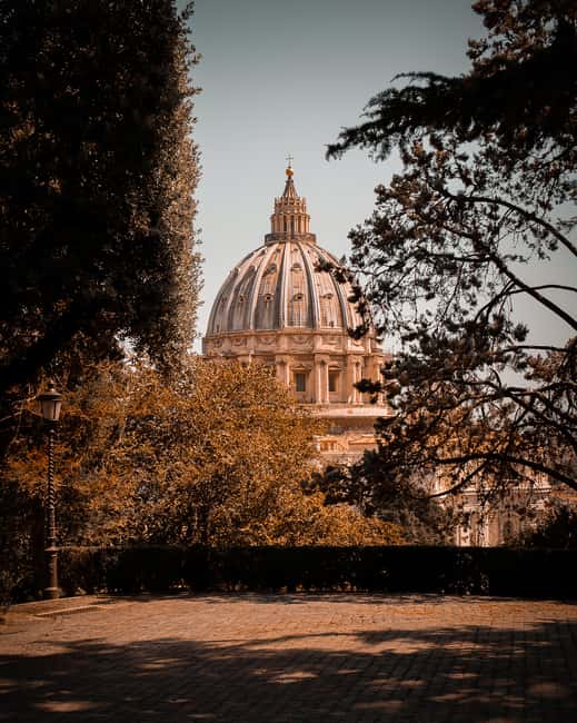 Rome: St. Peter's Basilica, Dome and Papal tombs guided tour - Exploring the Vatican Grottoes and Papal Tombs