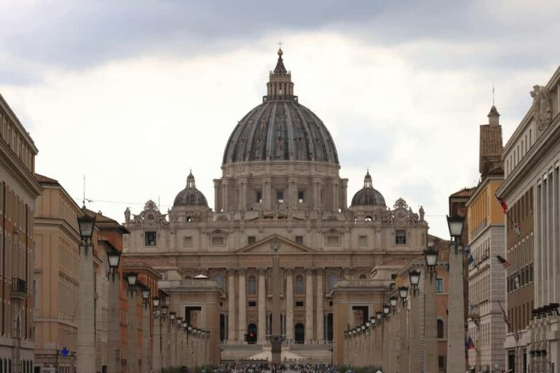 Rome: St. Peters Basilica Guided Tour - Key Points