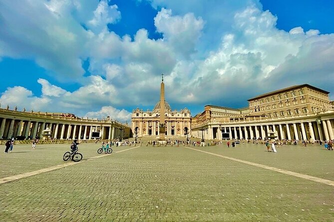Rome St Peters Basilica, Tomb, Grottoes and Climb the Dome Tour - Practical Details: Group Size, Security, and Dress Code