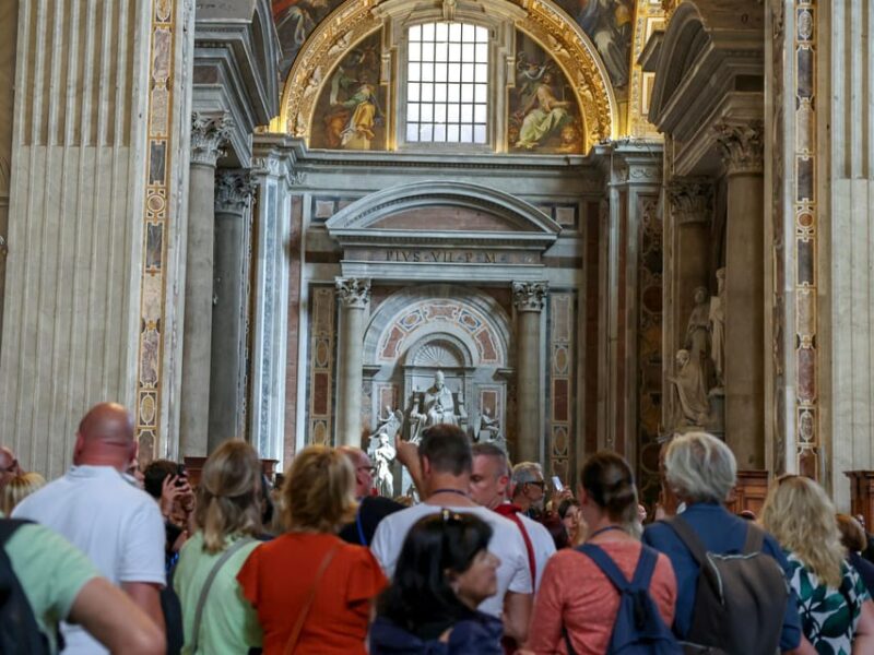 Rome: St. Peters Basilica, Tombs Tour & Optional Dome Climb - Climbing the Dome: An Optional Spectacular View