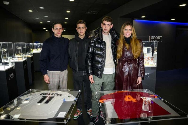 Rome: Stadio Olimpico Entry Ticket & Guided Tour - Walk the Pitch and Capture Memorable Photos