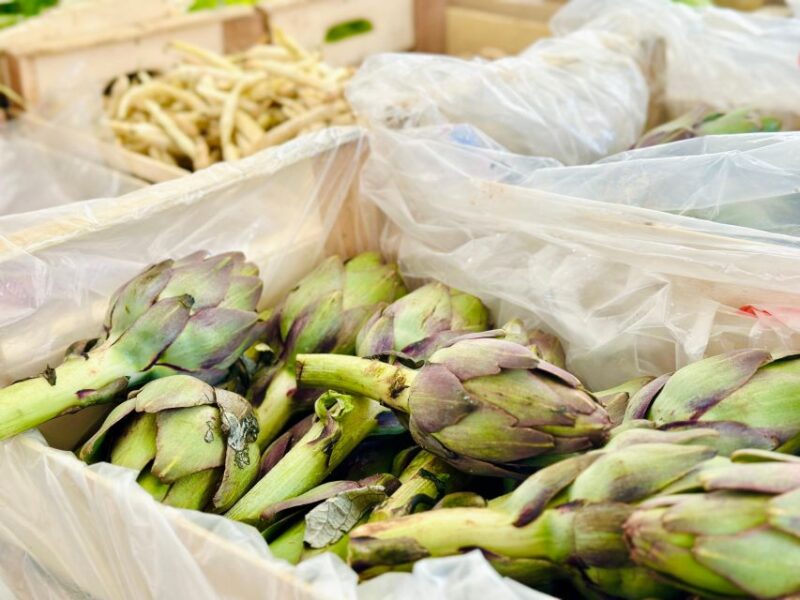 Rome Street Food: Delights at Campo dei Fiori & Ghetto Area - How the Tour Combines Food and Culture