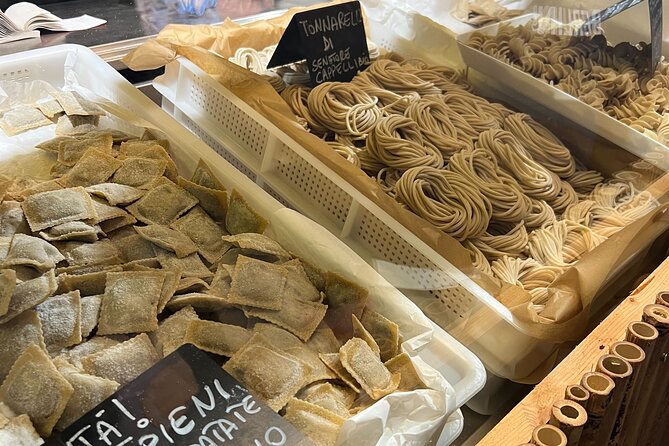 Rome: Street Food Electric Bike Tour with Market Experience - Key Points