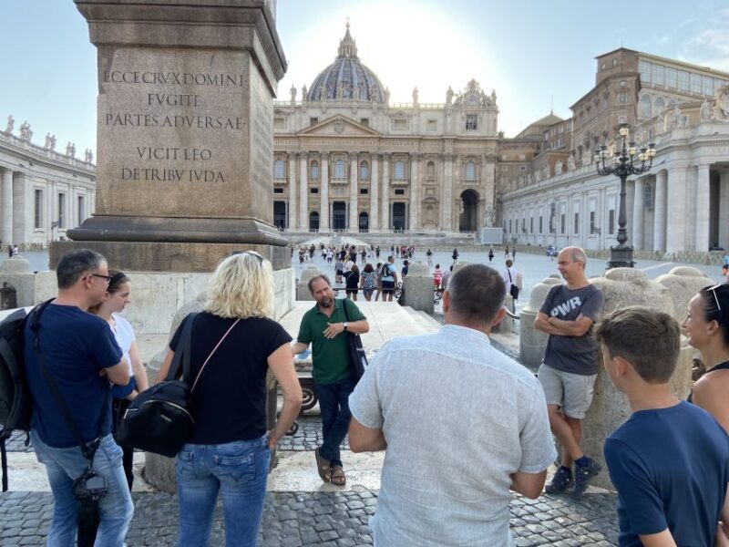 Rome: The Best of St. Peters' Basilica in German - Explore the Extraordinary Art and Architecture of St. Peters Basilica in German