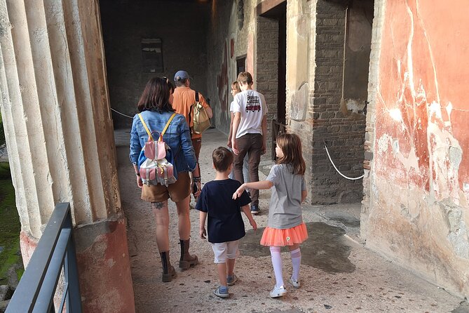 Rome to Pompeii Tour for Kids & Families w Hotel Pickup & Skip-the-Line Tickets - Key Points
