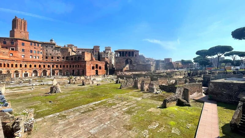 Rome: Tour with 3D Augmented Reality of Imperial Fora - Practical Details: Meeting Point, Group Size, and Accessibility