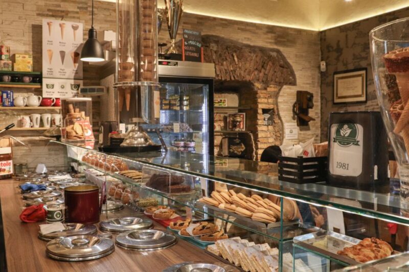 Rome: Trastevere and Campo de Fiori Food Tour - Crossing the Tiber to Explore Trastevere’s Street Food Scene