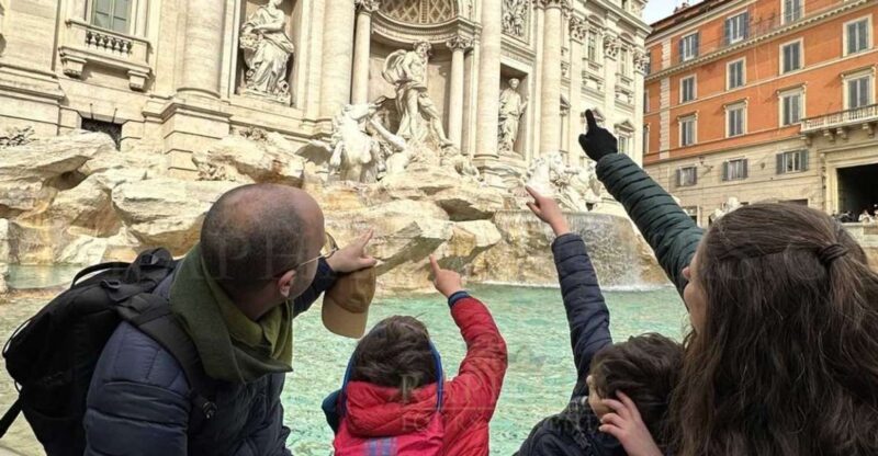 Rome: Treasure Hunt for Kids and Families Trevi and Pantheon - The Meeting Point and Practical Details