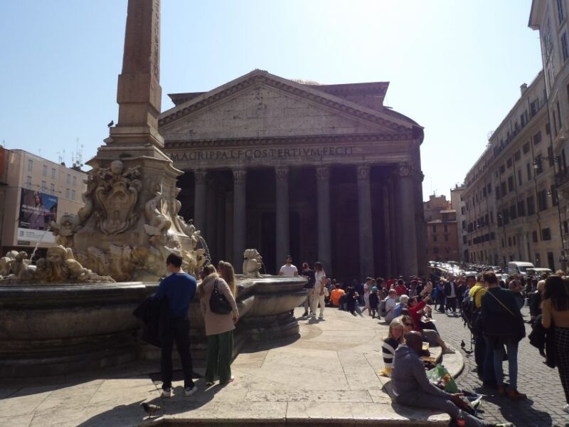 Rome: Trevi Fountain and Navona Square Underground Tour - Discovering the Stadium of Domitian Beneath Navona Square