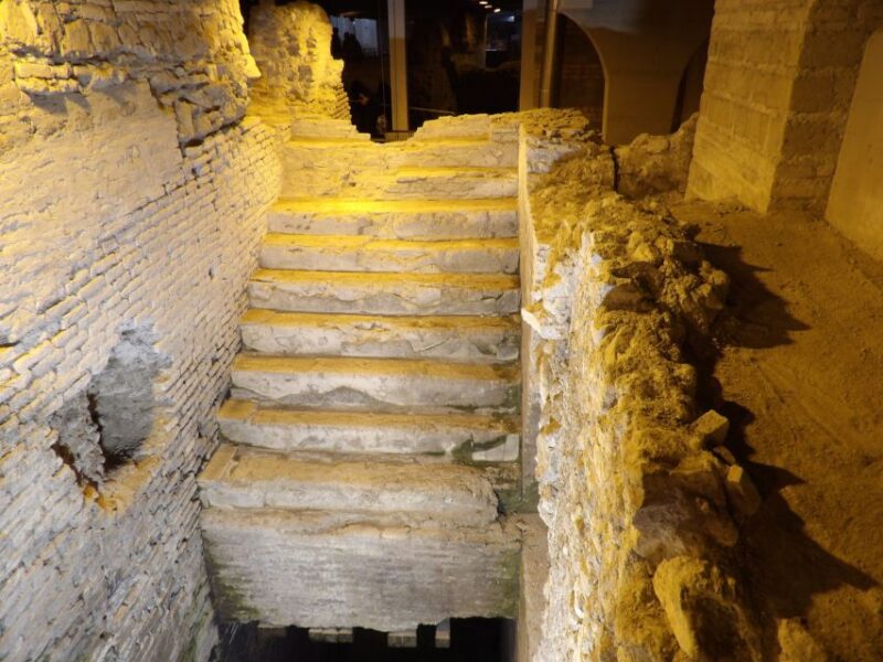 Rome: Trevi Fountain and Navona Square Underground Tour - Practical Tips and Accessibility Notes