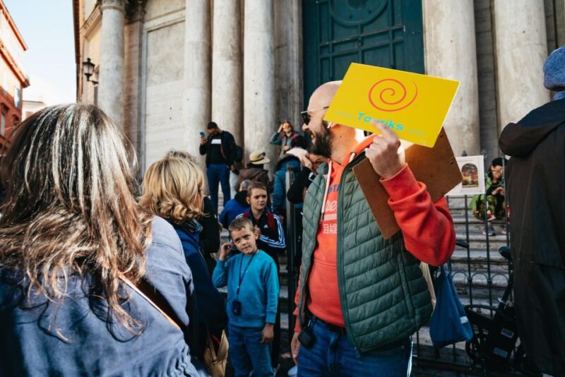 Rome: Trevi Fountain and Underground Guided Tour - Descending into the Roman Underground