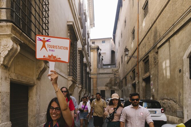 Rome: Trevi Fountain district and Underground Domus Guided Tour - Tour Duration, Pacing, and Crowd Considerations