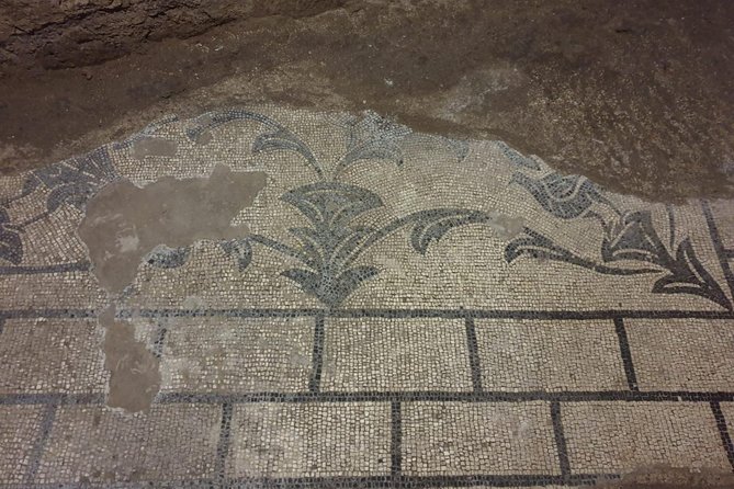 Rome: Underground Secrets and Mysteries Private Tour - The Role of a Knowledgeable Guide in Unveiling Rome’s Secrets