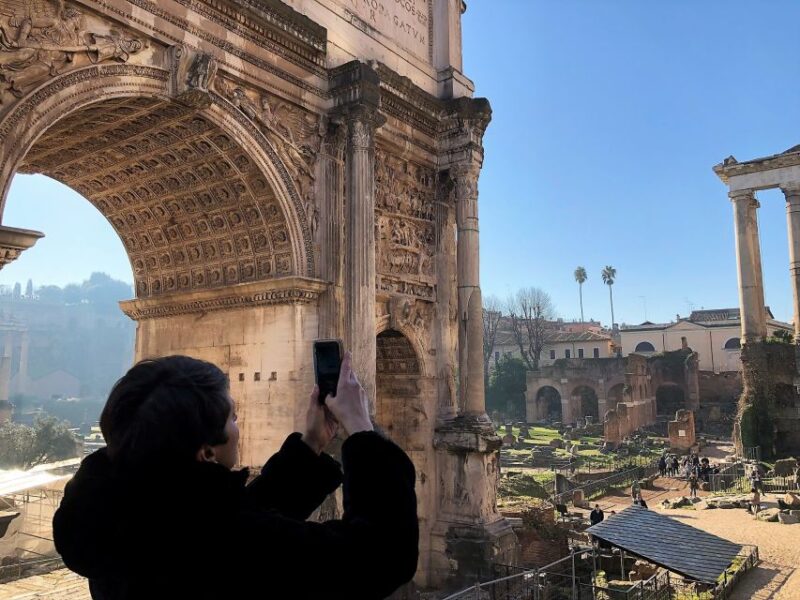 Rome: Vatican & Colosseum Experience with Lunch & Transfers - Visiting the Arch of Constantine and Colosseum