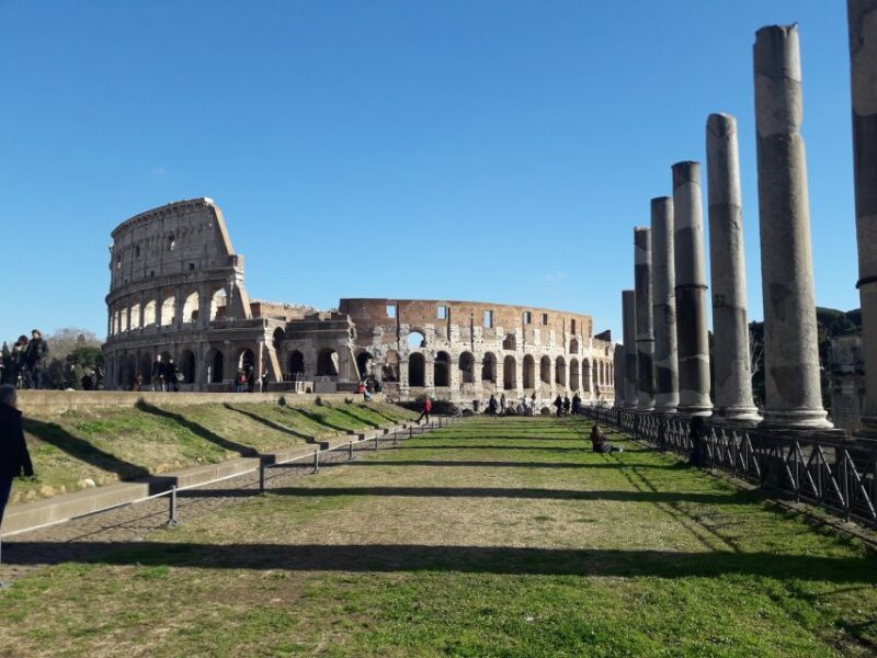 Rome: Vatican, Colosseum & Main Squares Tour w/ Lunch & Car - Discover Rome by Car and Explore the Main Squares