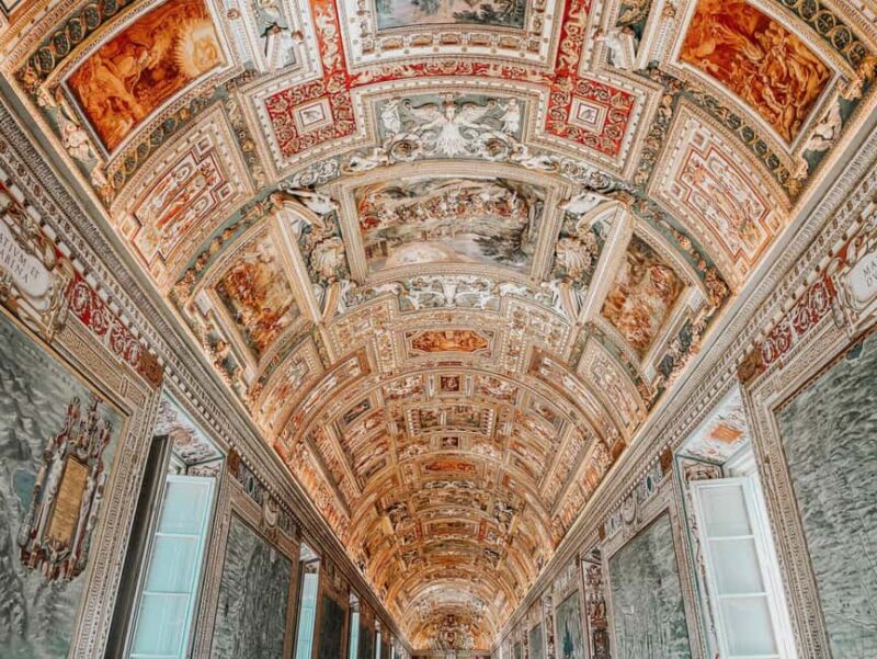 Rome: Vatican Museums & Sistine Chapel Evening Guided Tour - Exploring the Vatican Galleries and Raphael Rooms