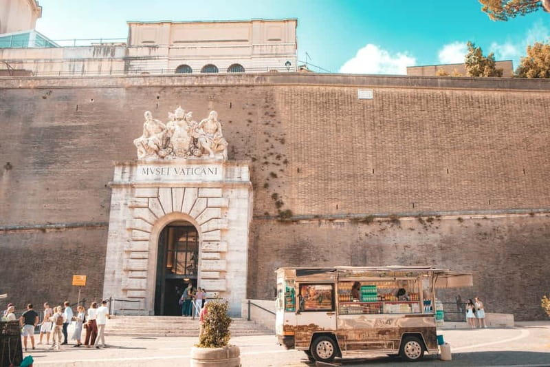 Rome: Vatican Museums & Sistine Chapel Evening Guided Tour - The Gallery of Maps and the Artistic Journey Across Italy