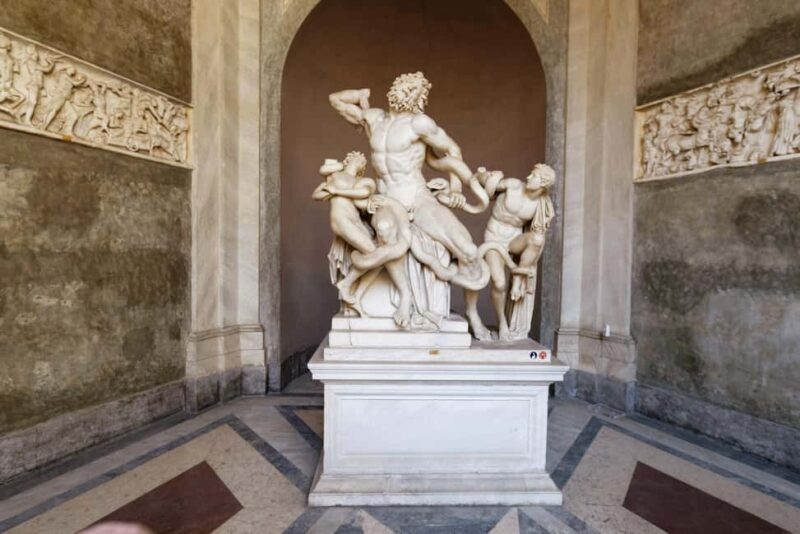 Rome: Vatican Museums & Sistine Chapel Tour & Priority Entry - The Role of the Guide: Knowledge, Engagement, and Stories