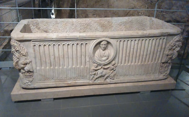 Rome: Vatican Necropolis and Via Triumphalis Guided Tour - Summary of Unique Features and Considerations