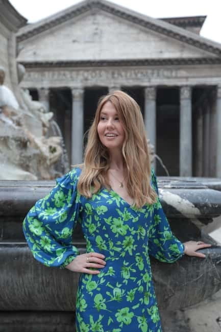 Rome Vespa Photoshoot Experience with Free Transportation - The Guides and Multilingual Support