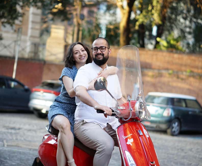 Rome: Vespa Photoshoot with Aperol Spritz - Exploring the Circus Maximus and the Gianicolo Terrace