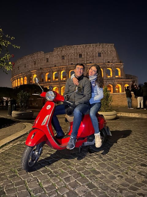 Rome: Vespa Tour & Professional Photoshoot - Castel SantAngelo and Piazza Navona in Sight