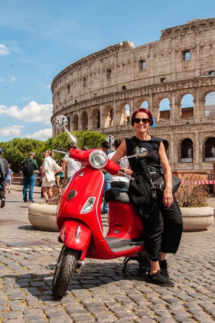 Rome Vespa Tour with Local Guide - Visiting the Pantheon and Nearby Landmarks