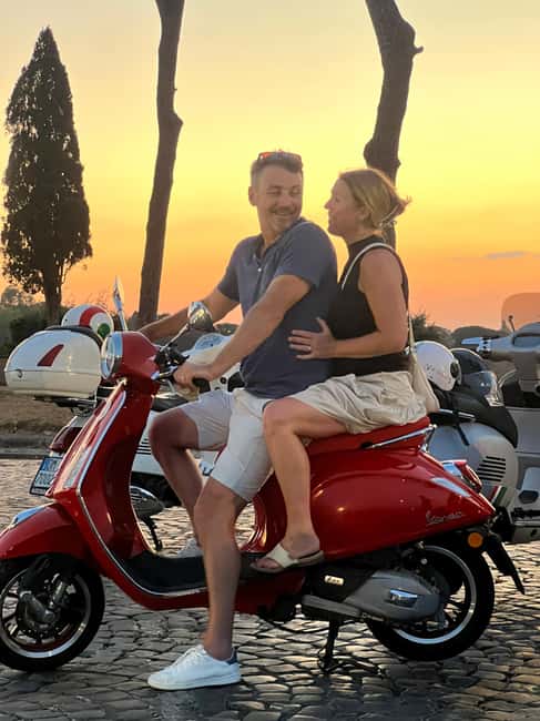 Rome: Vespa Tour with Local Guide - Discover Rome in a Unique Way with a Vespa and Local Guide