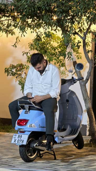 Rome: Vespa Tour with Local Guide - Tasting Local Flavors During the Tour