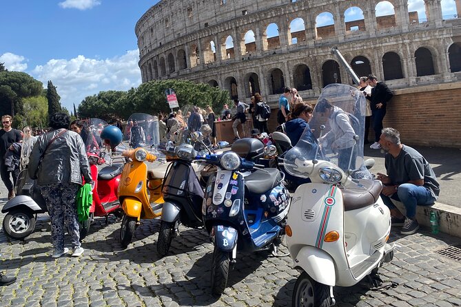 Rome Vespa tour with Pro Photographer - Admire Baroque Architecture at Fontana dellAcqua Paoa