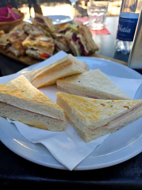 ROME: Villa Borghese Lake tour by boat with independent rowing + aperitif - Highlights of the Villa Borghese Lake Tour