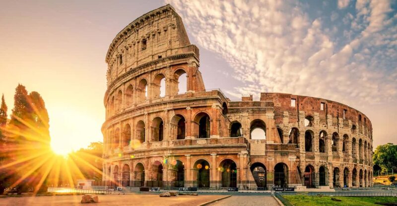 Rome: VIP Colosseum, Roman Forum, Palatine Hill Experience - Climbing Palatine Hill for Panoramic Views