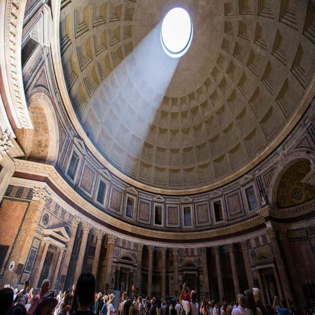 Rome: Walking guided tour and Pantheon Priority Entry Ticket - Multimedia Video and Expert Commentary
